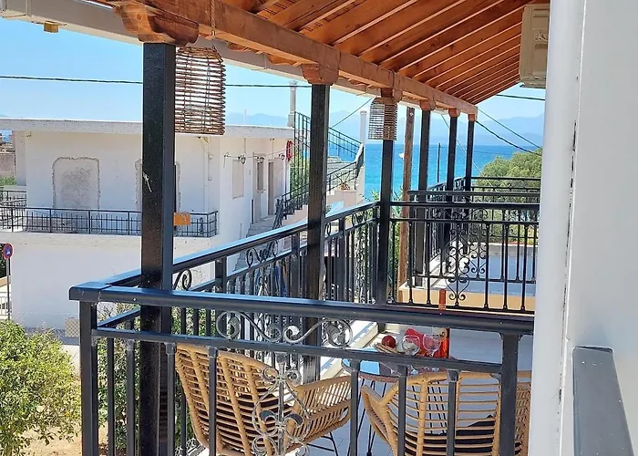 Denaxas 2 Daire Elaía